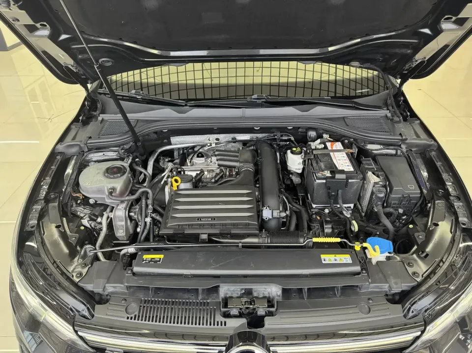 Volkswagen Golf golf 2021 280TSI DSG R-Line 2022 — thumbnail 3
