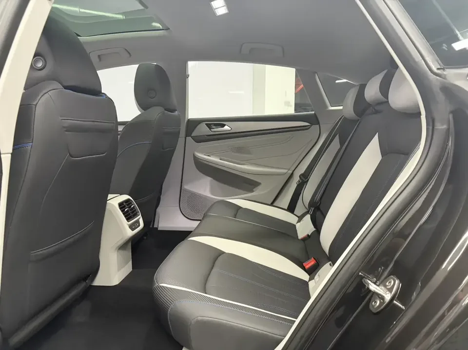 Volkswagen Lamando Lingdu 2022 Lingdu L 280TSI DSG Cool Edition 2022 — thumbnail 5