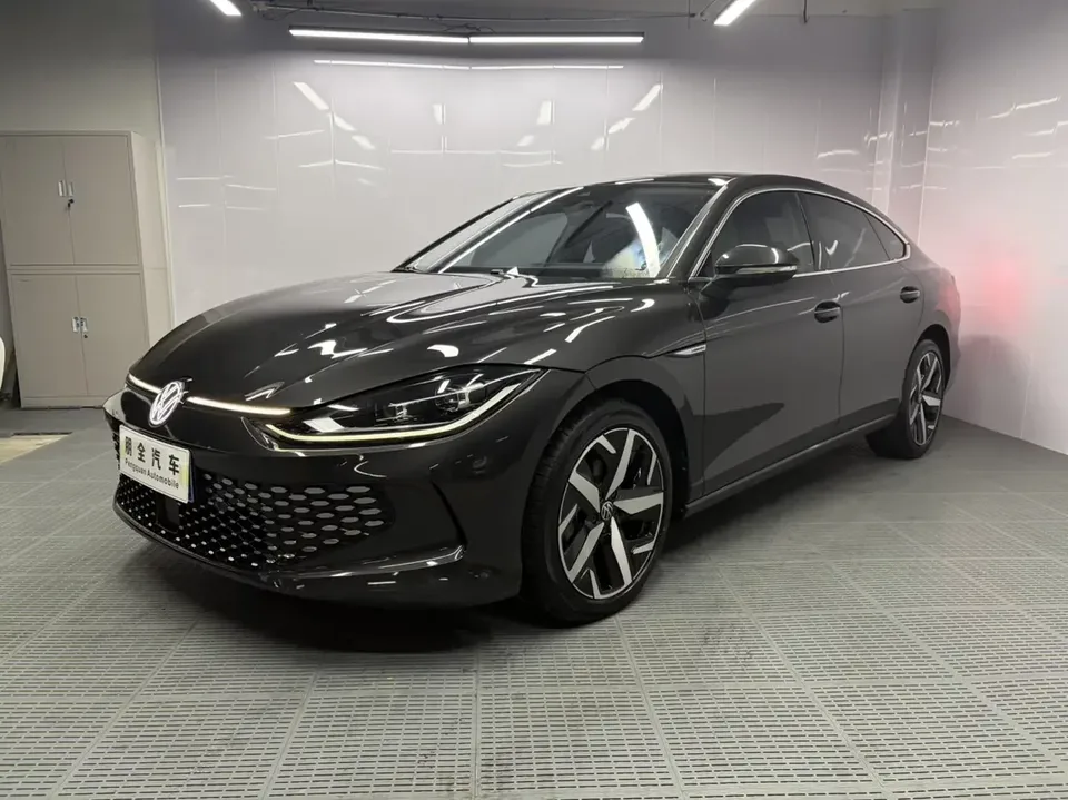 Volkswagen Lamando Lingdu 2022 Lingdu L 280TSI DSG Cool Edition 2022 — photo 1, buy with delivery to Moscow