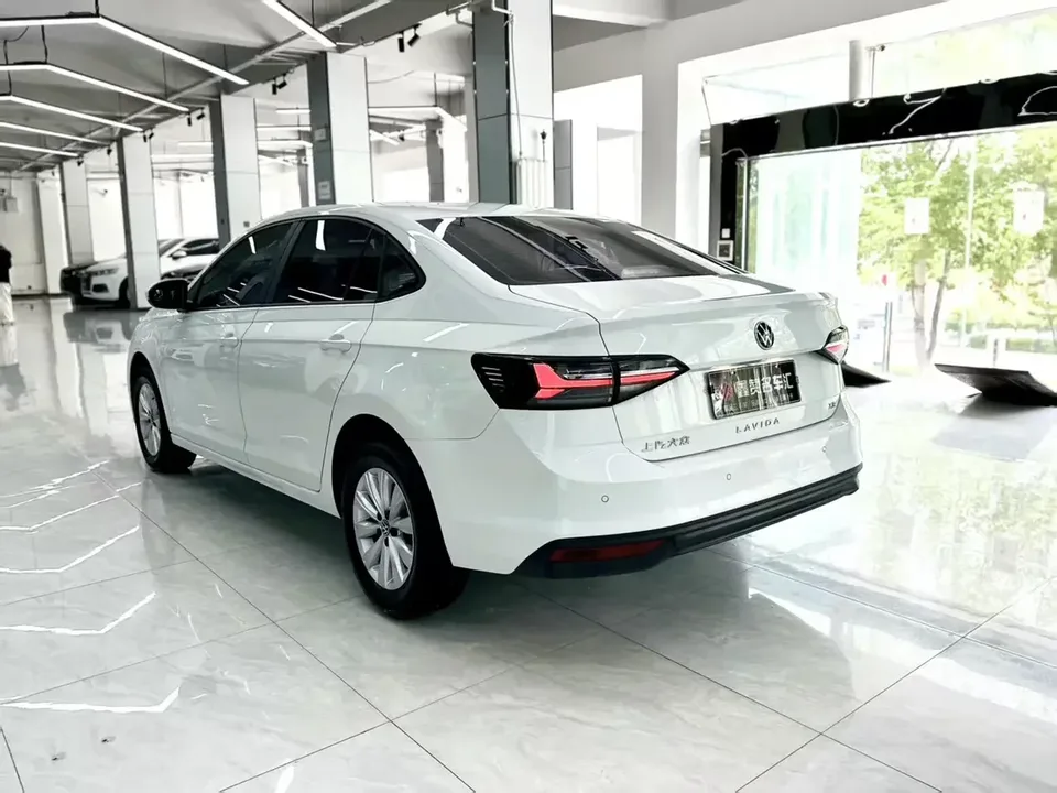 Volkswagen Lavida Lavida 2025 New 1.5L Outstanding New Elegant Edition 2025 — thumbnail 4