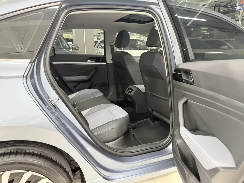 Volkswagen Lavida Lavida 2023 280TSI DSG Yongyi Edition 2022 — thumbnail 4