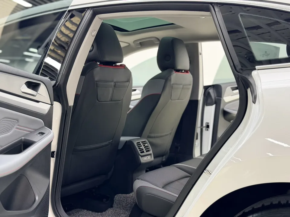 Volkswagen Lamando Lingdu 2023 Lingdu L 280TSI DSG Cool Edition 2024 — thumbnail 3
