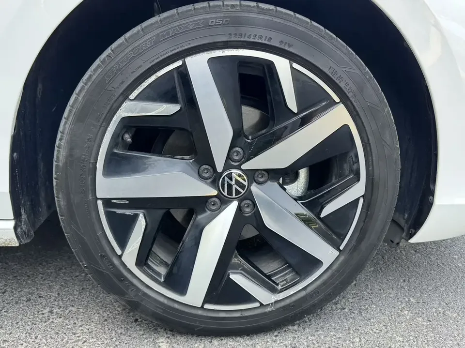 Volkswagen Lamando Lingdu 2023 Lingdu L 280TSI DSG Cool Edition 2023 — thumbnail 3