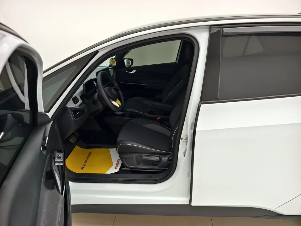 Volkswagen ID.3 Volkswagen ID.3 2023 Upgraded Pure Smart Edition 2024 — thumbnail 5