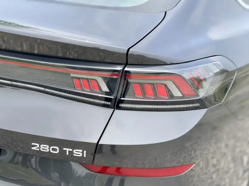 Volkswagen Lamando Lingdu 2022 Lingdu L 280TSI DSG Cool Edition 2022 — thumbnail 3