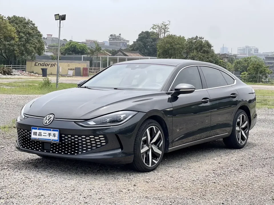 Volkswagen Lamando Lingdu 2022 Lingdu L 280TSI DSG Cool Edition 2022 — photo 1, buy with delivery to Moscow