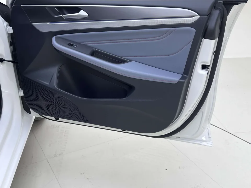 Volkswagen Lamando Lingdu 2023 Lingdu L 280TSI DSG Cool Edition 2023 — thumbnail 4