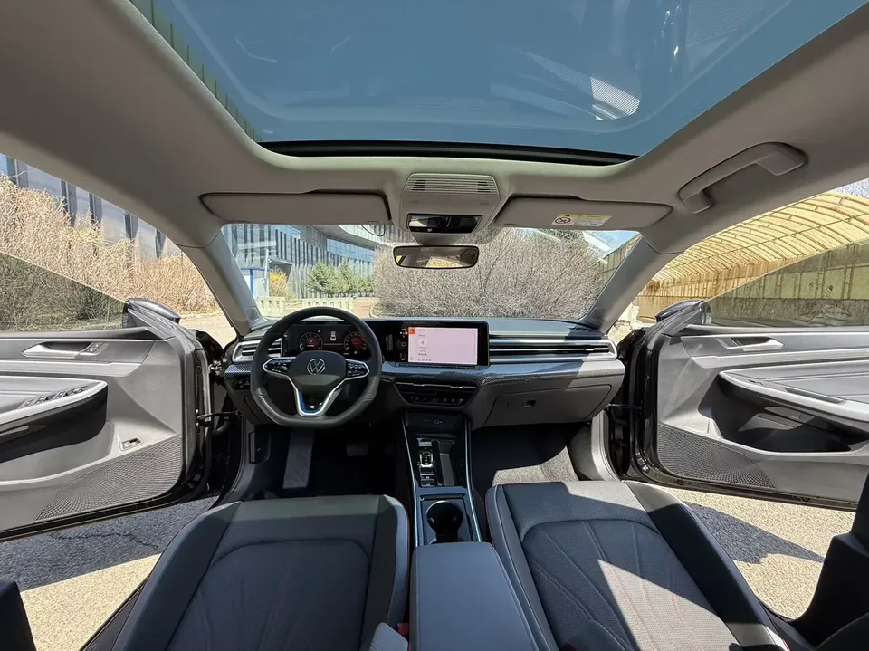 Volkswagen Lamando Lingdu 2024 Lingdu L 280TSI DSG Cool Edition 2023 — thumbnail 4