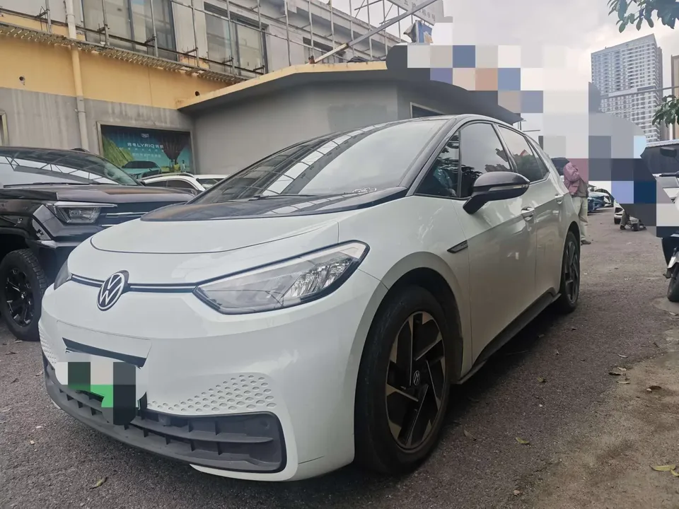 Volkswagen ID.3 Volkswagen ID.3 2023 Pure Smart Edition 2024 — photo 1, buy with delivery to Moscow