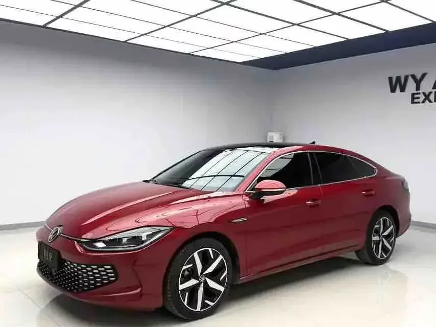 Volkswagen Lamando Lingdu 2022 Lingdu L 280TSI DSG Cool Edition 2023 — photo 1, buy with delivery to Moscow