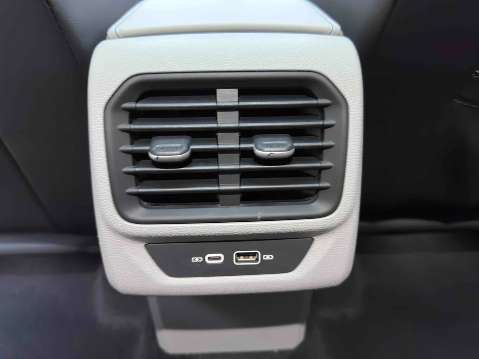 Volkswagen Lamando Lingdu 2022 Lingdu L 280TSI DSG Super Hot Flagship Edition 2022 — thumbnail 4