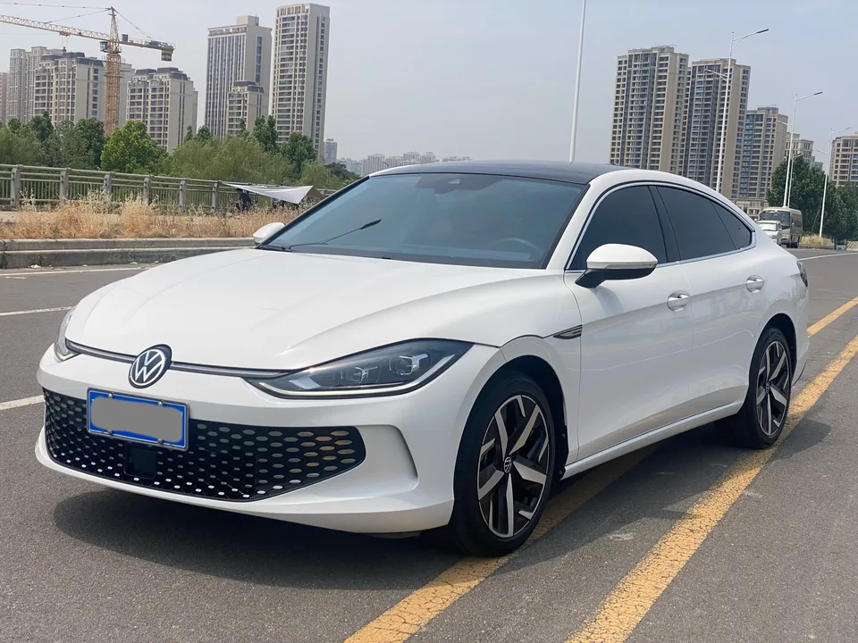 Volkswagen Lamando Lingdu 2022 Lingdu L 280TSI DSG Cool Edition 2022 — photo 1, buy with delivery to Moscow