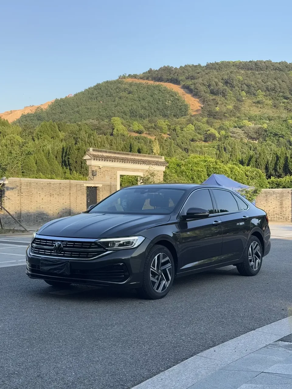 Volkswagen Sagitar Sagitar 2023 300TSI DSG Beyond Edition 2024 — photo 1, buy with delivery to Moscow