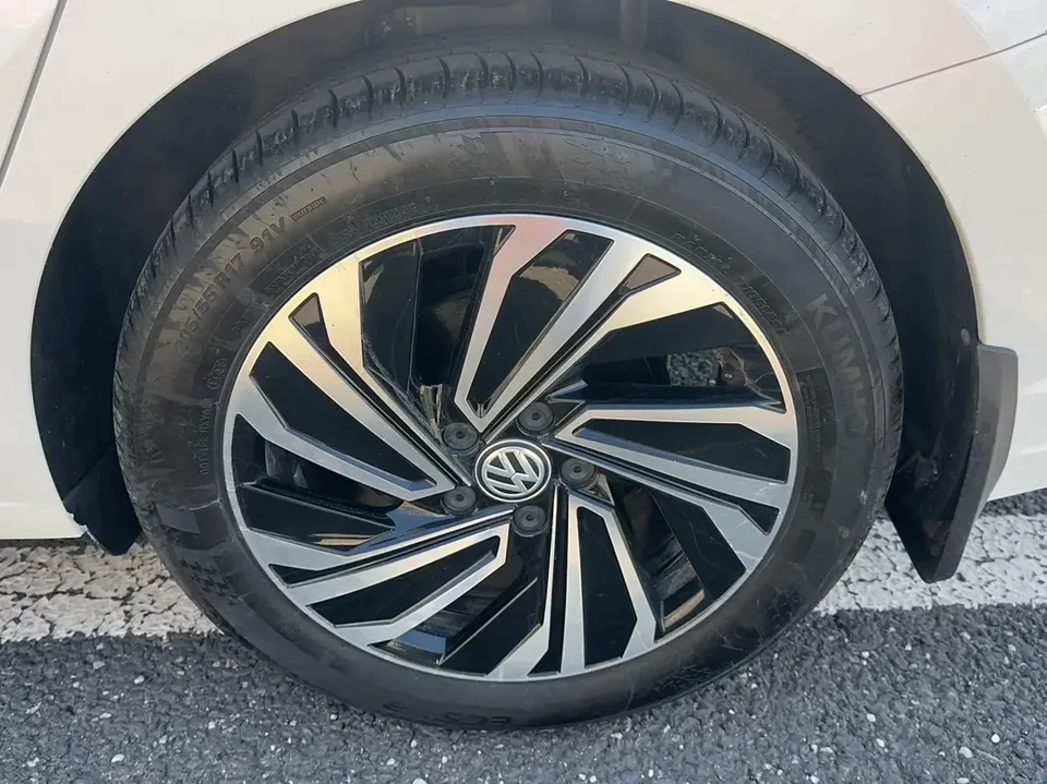 Volkswagen Sagitar Sagitar 2022 200TSI DSG Flying Edition 2022 — thumbnail 4