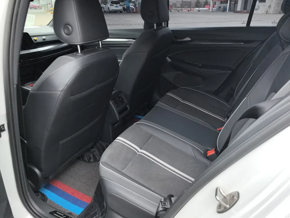 Volkswagen Golf golf 2021 280TSI DSG R-Line 2022 — thumbnail 5