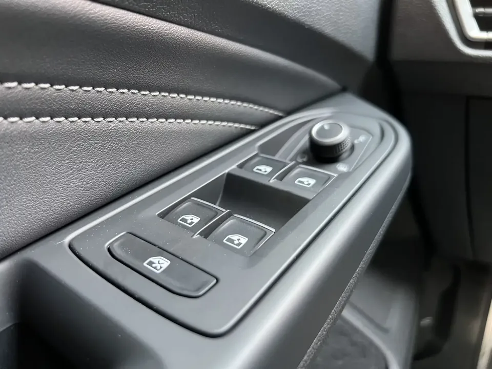 Volkswagen Golf golf 2023 280TSI DSG R-Line Lite 2024 — thumbnail 5