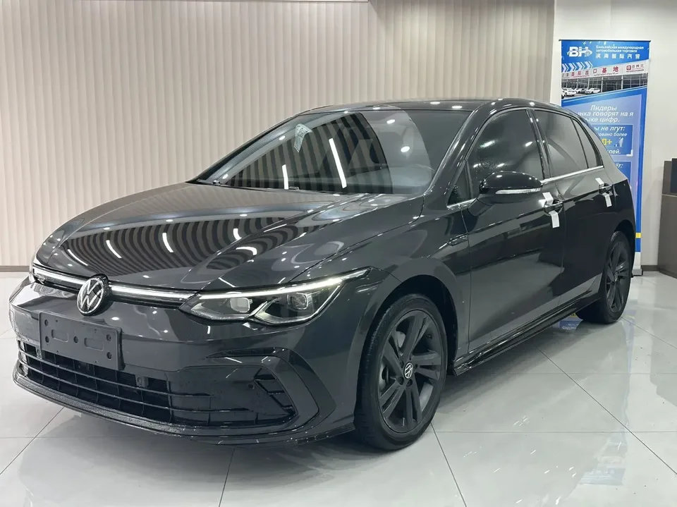 Volkswagen Golf golf 2023 280TSI DSG R-Line Lite 2023 — photo 1, buy with delivery to Moscow