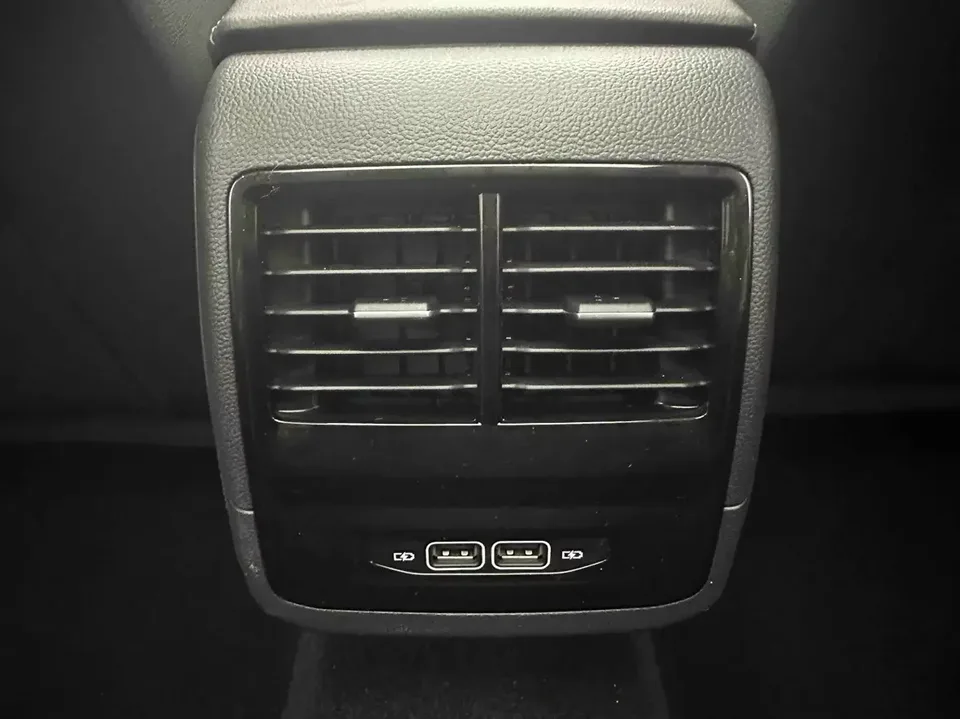Volkswagen Sagitar Sagitar 2021 200TSI DSG Comfort Smart Edition 2022 — thumbnail 3