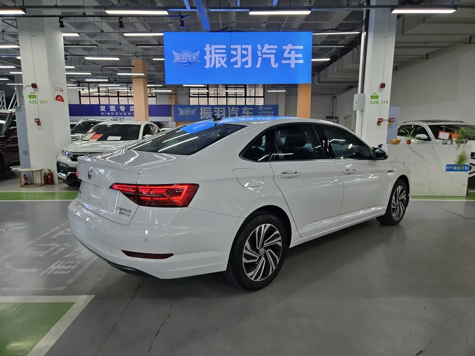 Volkswagen Sagitar Sagitar 2022 280TSI DSG Flying Edition 2022 — thumbnail 2