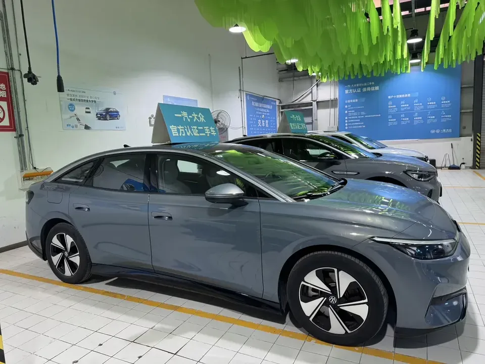 Volkswagen ID.7 VIZZION ID.7 VIZZION 2024 AIR version 2024 — thumbnail 3