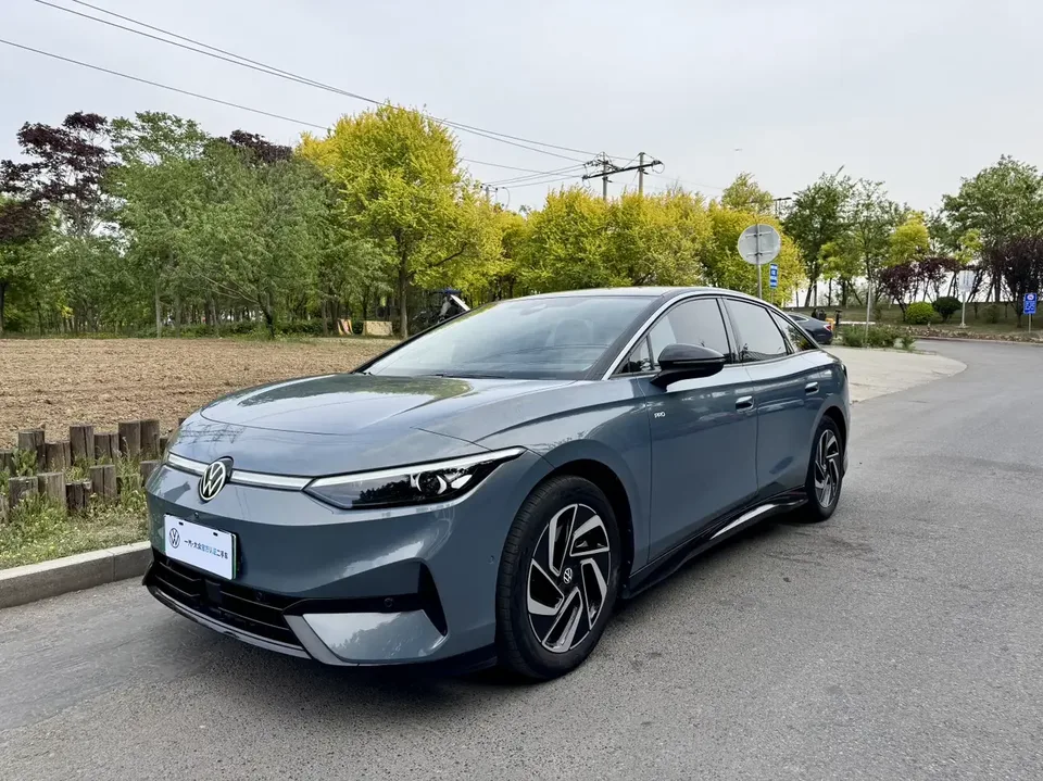 Volkswagen ID.7 VIZZION ID.7 VIZZION 2024 First Edition 2024 — photo 1, buy with delivery to Moscow