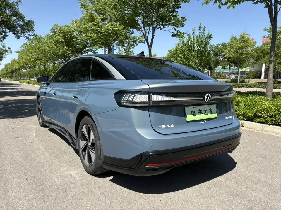 Volkswagen ID.7 VIZZION ID.7 VIZZION 2024 AIR version 2024 — thumbnail 2