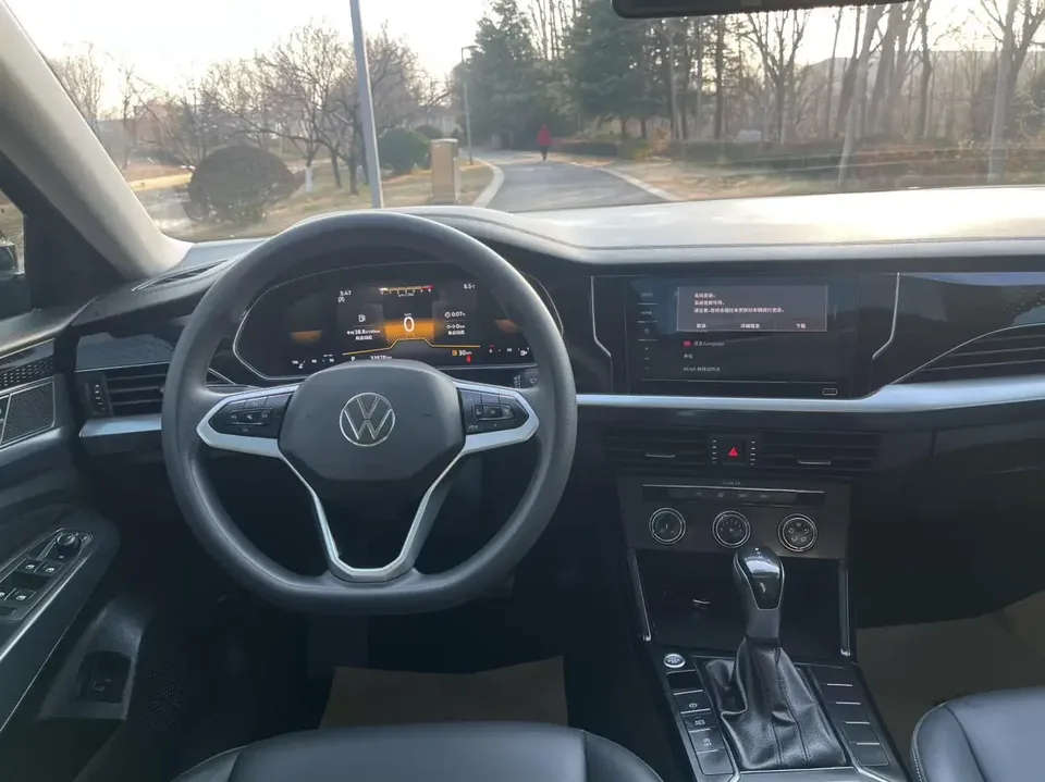 Volkswagen Passat Passat 2024 280TSI Business Edition 2024 — thumbnail 3
