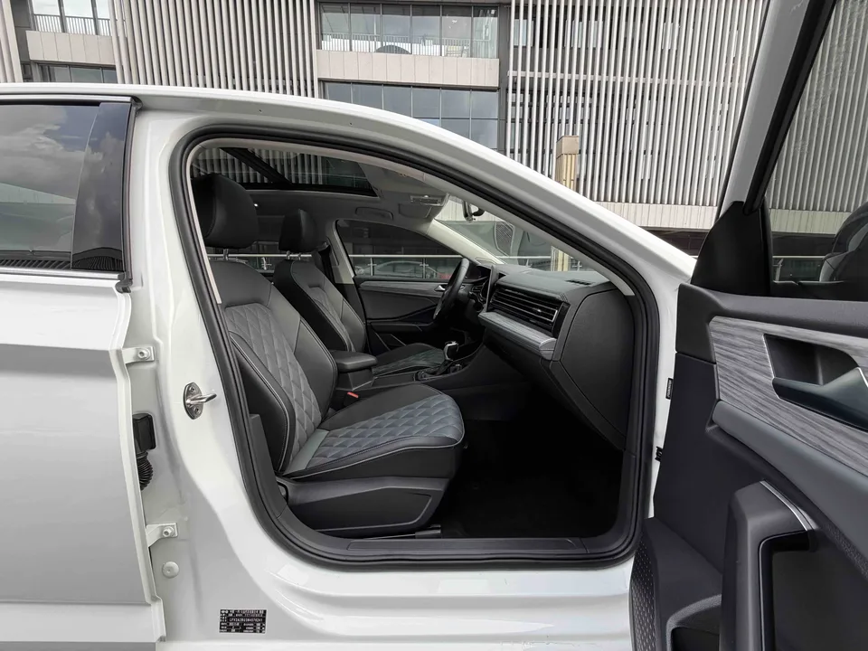 Volkswagen Sagitar Sagitar 2023 280TSI DSG Transcendence Lite 2022 — thumbnail 5
