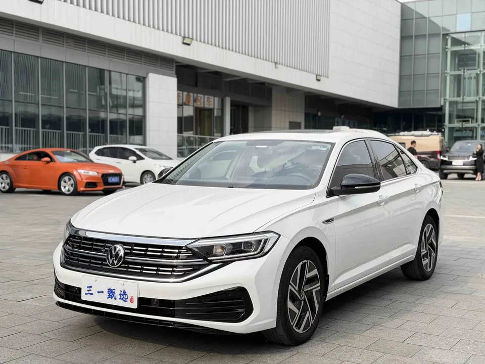 Volkswagen Sagitar Sagitar 2023 280TSI DSG Transcendence Lite 2022 — photo 1, buy with delivery to Moscow
