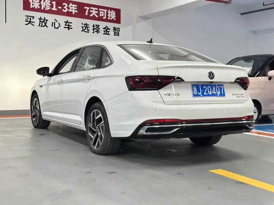 Volkswagen Sagitar Sagitar 2023 300TSI DSG Beyond Edition 2023 — thumbnail 2