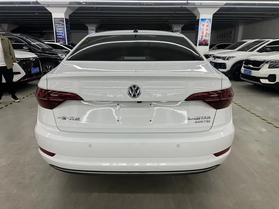 Volkswagen Sagitar Sagitar 2021 200TSI DSG Beyond Edition 2022 — thumbnail 2