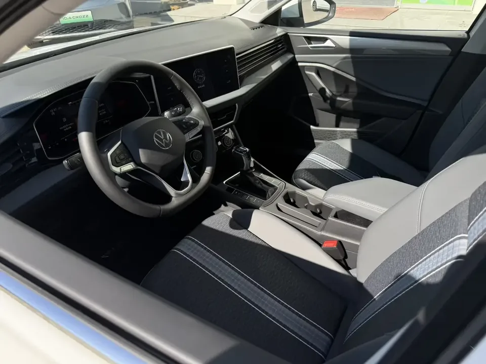 Volkswagen Sagitar Sagitar 2025 200TSI DSG Flying Edition 2026 — thumbnail 3