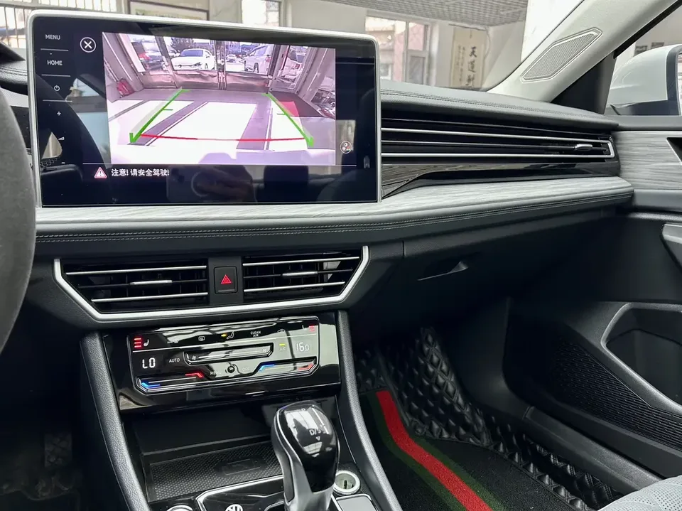 Volkswagen Sagitar Sagitar 2023 280TSI DSG Excellence Plus 2022 — thumbnail 4
