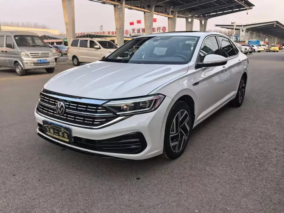 Volkswagen Sagitar Sagitar 2023 200TSI DSG Flying Edition 2023 — photo 1, buy with delivery to Moscow