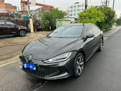 Volkswagen Lamando Lingdu 2024 Lingdu L 280TSI DSG Hot Edition 2024 — photo 1, buy with delivery to Moscow