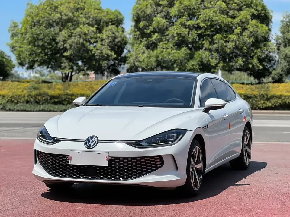 Volkswagen Lamando Lingdu 2023 Lingdu L 280TSI DSG Cool Edition 2024 — photo 1, buy with delivery to Moscow