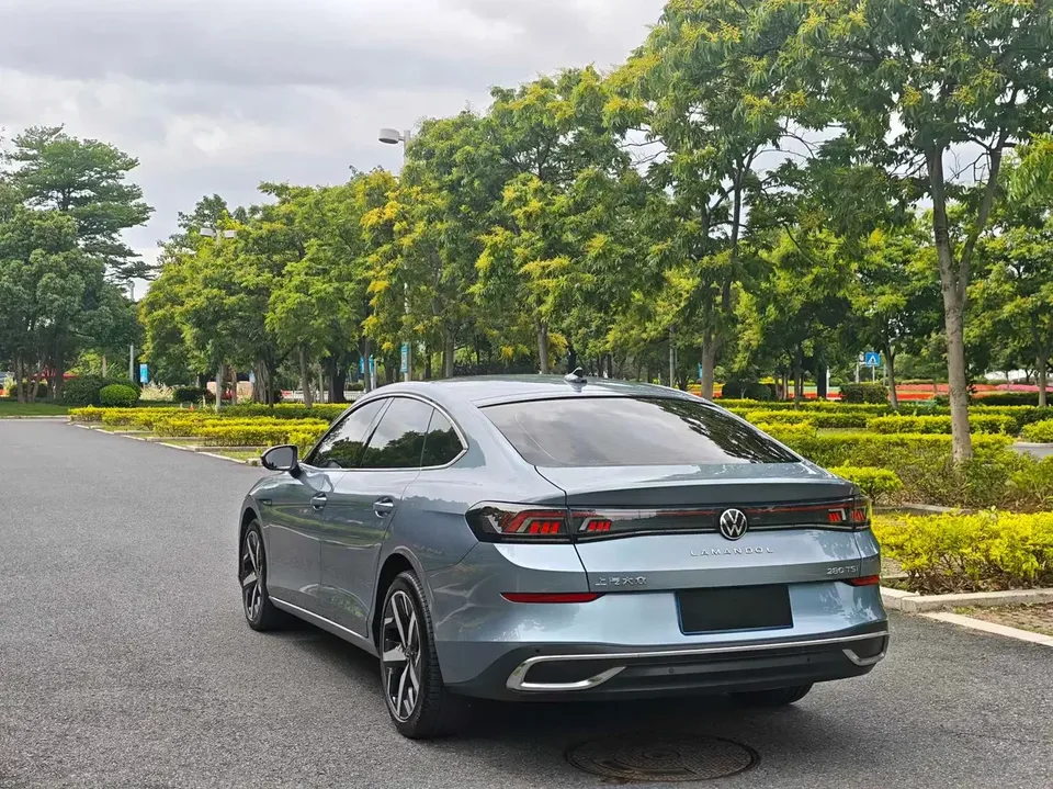 Volkswagen Lamando Lingdu 2022 Lingdu L 280TSI DSG Cool Edition 2022 — thumbnail 4