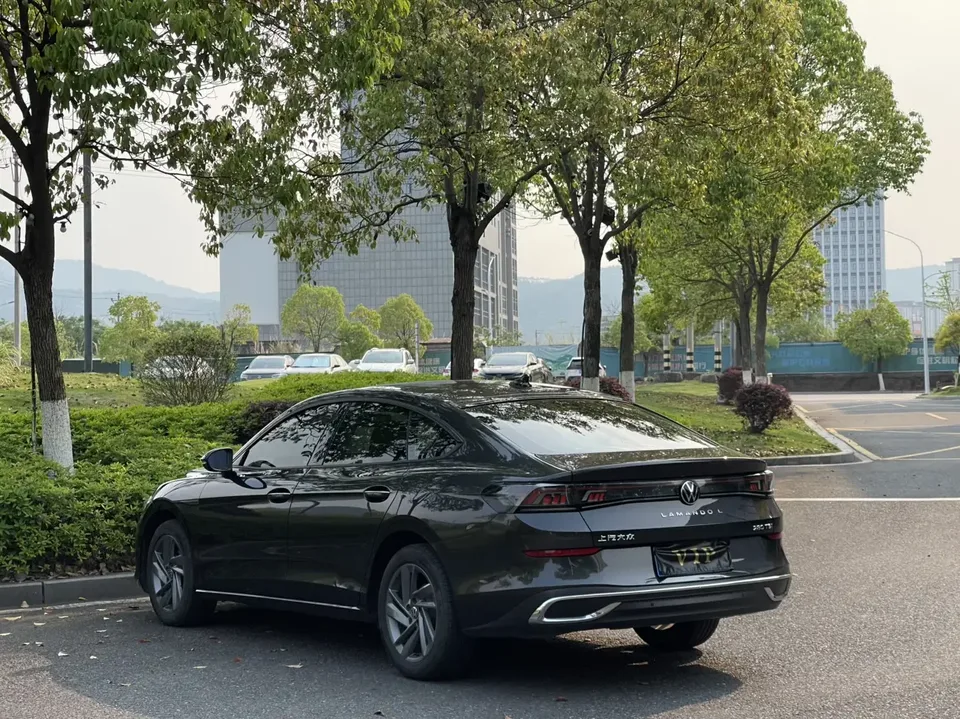 Volkswagen Lamando Lingdu 2024 Lingdu L 280TSI DSG Hot Edition 2024 — thumbnail 4