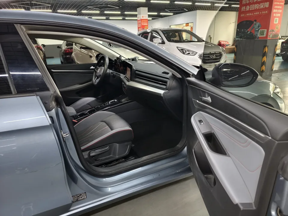 Volkswagen Lamando Lingdu 2023 Lingdu L 280TSI DSG Hot Edition 2023 — thumbnail 4