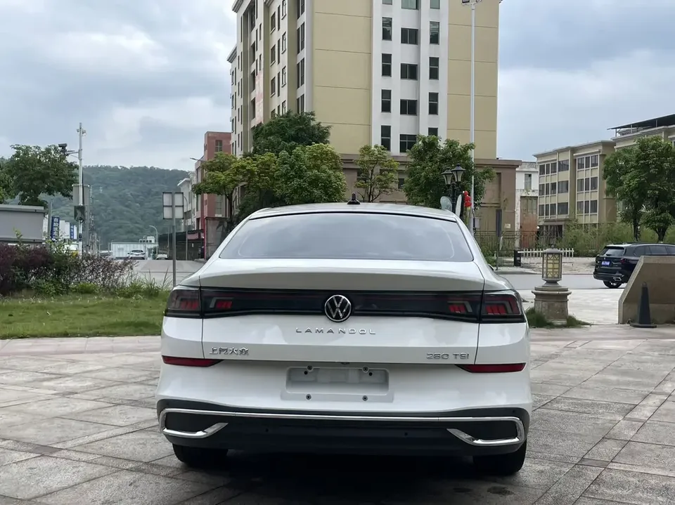 Volkswagen Lamando Lingdu 2023 Lingdu L 280TSI DSG Cool Edition 2023 — thumbnail 2