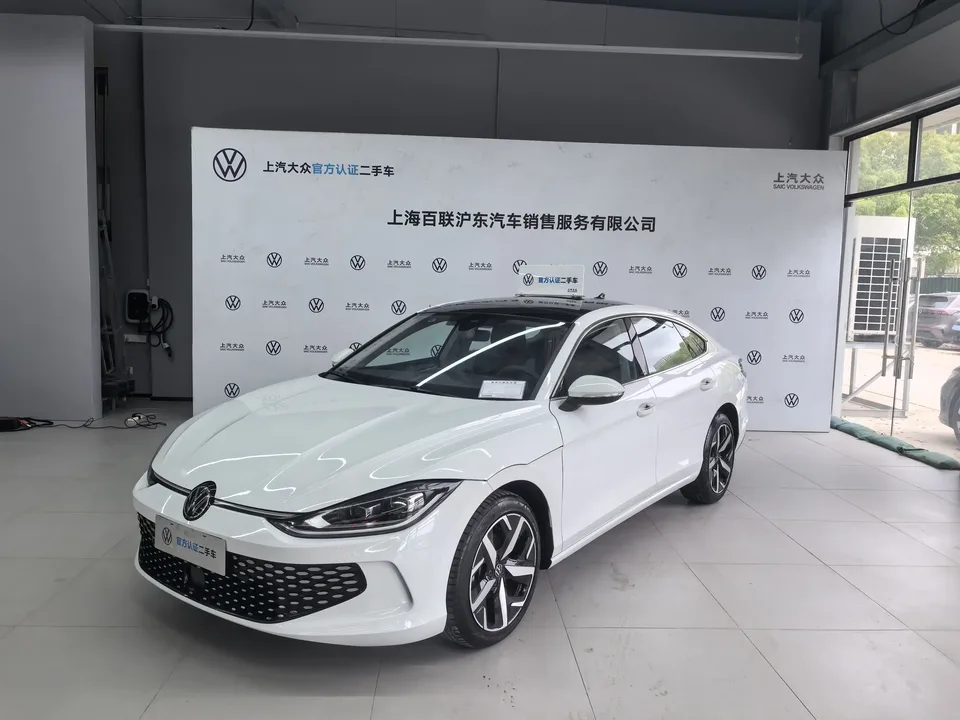 Volkswagen Lamando Lingdu 2025 Lingdu L 280TSI DSG Cool Edition 2024 — photo 1, buy with delivery to Moscow