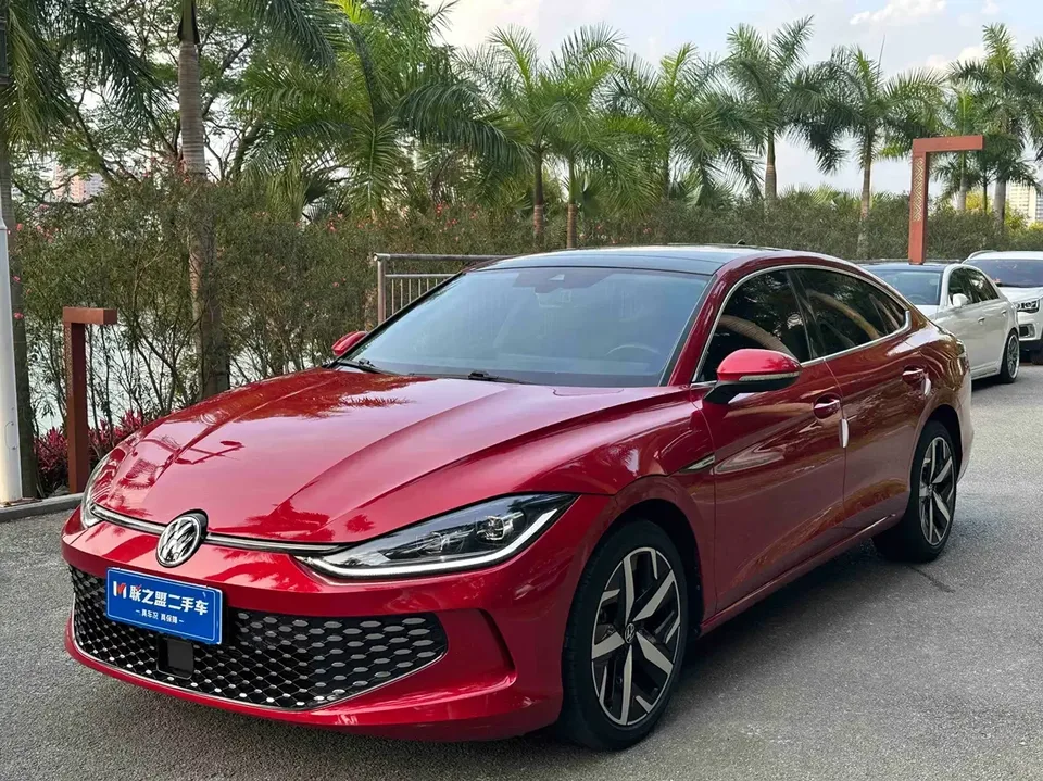 Volkswagen Lamando Lingdu 2023 Lingdu L 280TSI DSG Cool Edition 2023 — photo 1, buy with delivery to Moscow
