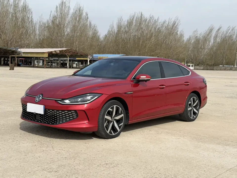Volkswagen Lamando Lingdu 2023 Lingdu L 280TSI DSG Cool Edition 2023 — photo 1, buy with delivery to Moscow