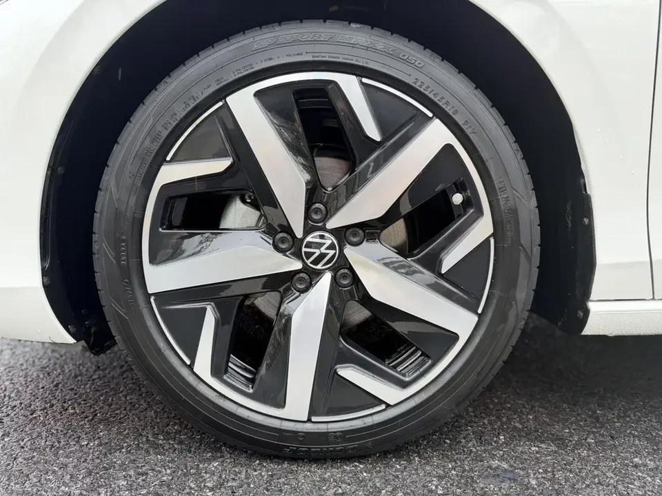 Volkswagen Lamando Lingdu 2022 Lingdu L 280TSI DSG Cool Edition 2022 — thumbnail 3