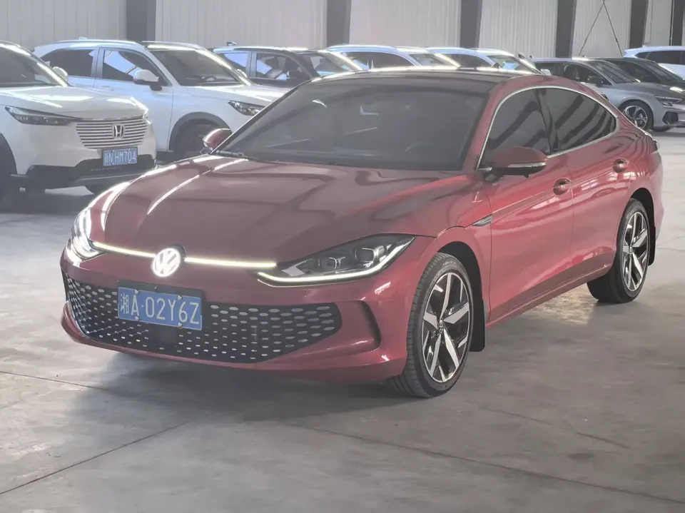 Volkswagen Lamando Lingdu 2022 Lingdu L 280TSI DSG Cool Edition 2023 — photo 1, buy with delivery to Moscow