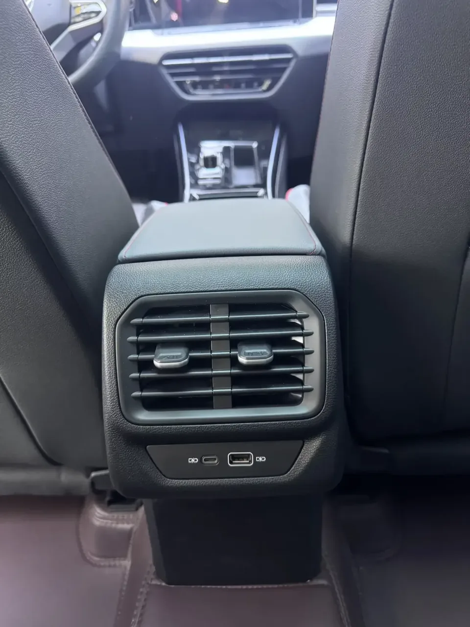 Volkswagen Lamando Lingdu 2023 Lingdu L 280TSI DSG Cool Edition 2023 — thumbnail 3