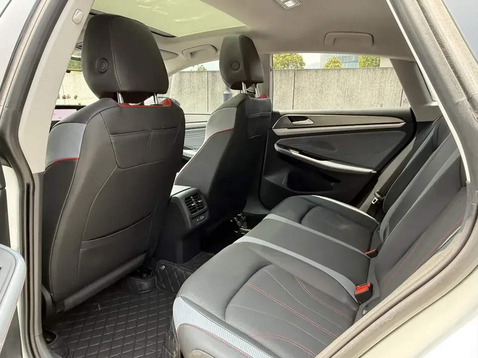 Volkswagen Lamando Lingdu 2024 Lingdu L 280TSI DSG Cool Edition 2025 — thumbnail 3