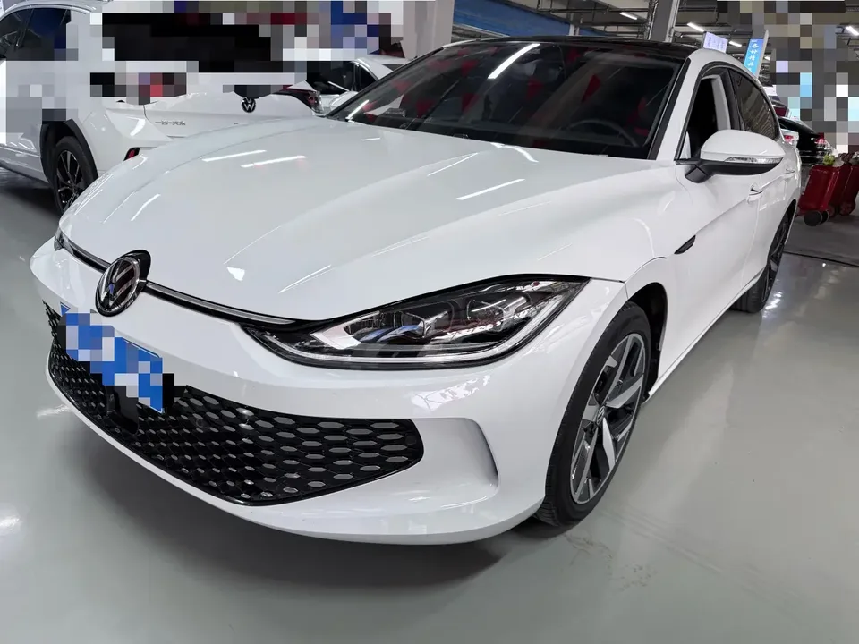 Volkswagen Lamando Lingdu 2024 Lingdu L 280TSI DSG Cool Edition 2024 — photo 1, buy with delivery to Moscow