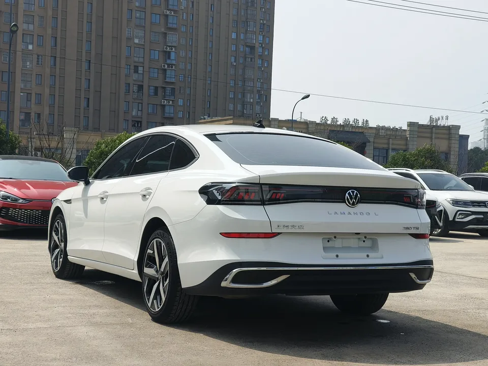Volkswagen Lamando Lingdu 2023 Lingdu L 280TSI DSG Cool Edition 2023 — thumbnail 4