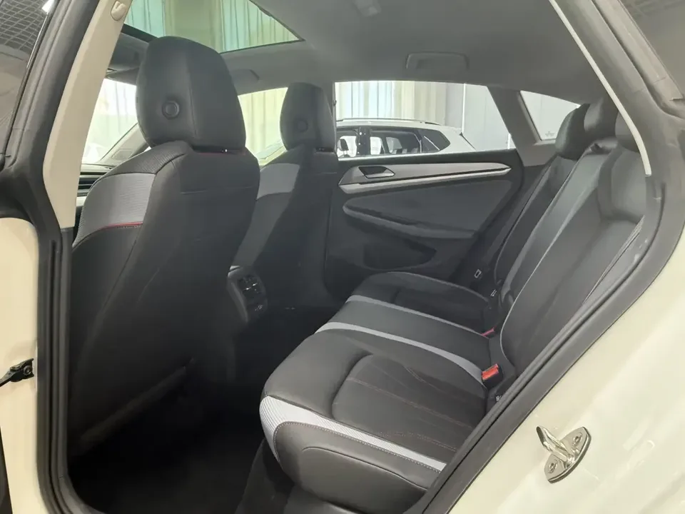 Volkswagen Lamando Lingdu 2023 Lingdu L 280TSI DSG Cool Edition 2023 — thumbnail 5